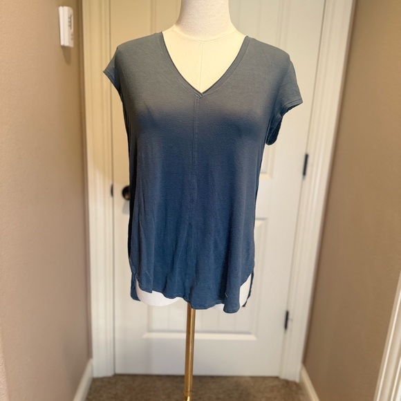 Bordeaux Tops - Bordeaux Slate Blue V-Neck Tee